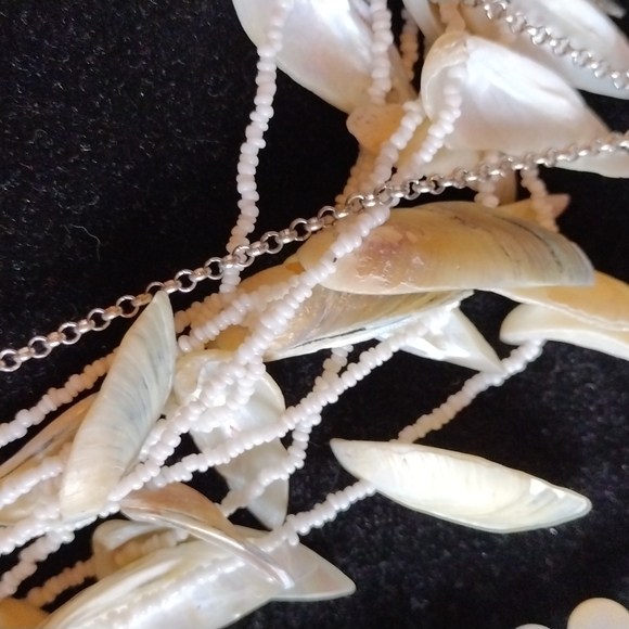 White bundle - Picture 3 of 10